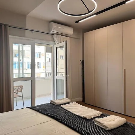 Luxury 3br In The Heart Of Vollga アパート ドゥラス