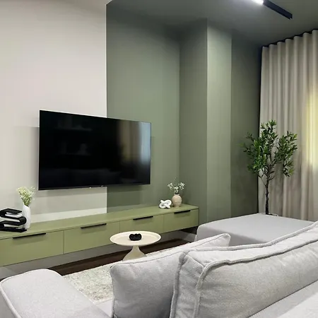 アパート Luxury 3br In The Heart Of Vollga ドゥラス